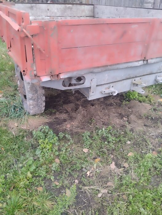 Одноосний причіп