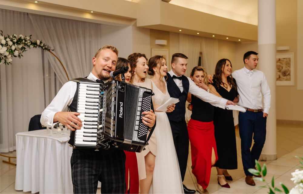 DJ / AKORDEONISTA -Wesela / Urodziny / Eventy/ Biesiada/Muzyka na żywo