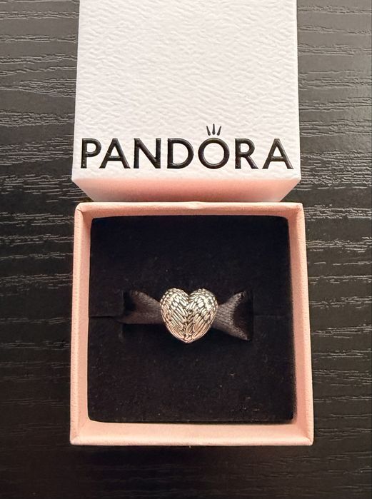 PANDORA oryginalny charms Serce Anielskie Pióra