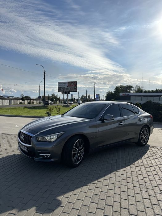 Infiniti q50 2,2d