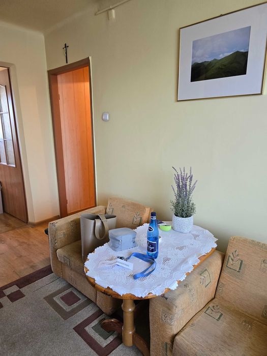 RRZERWACJA 6Sprzedam mieszkanie 33 m 2 pokoje 4 pietro na osiedlu Milica.
