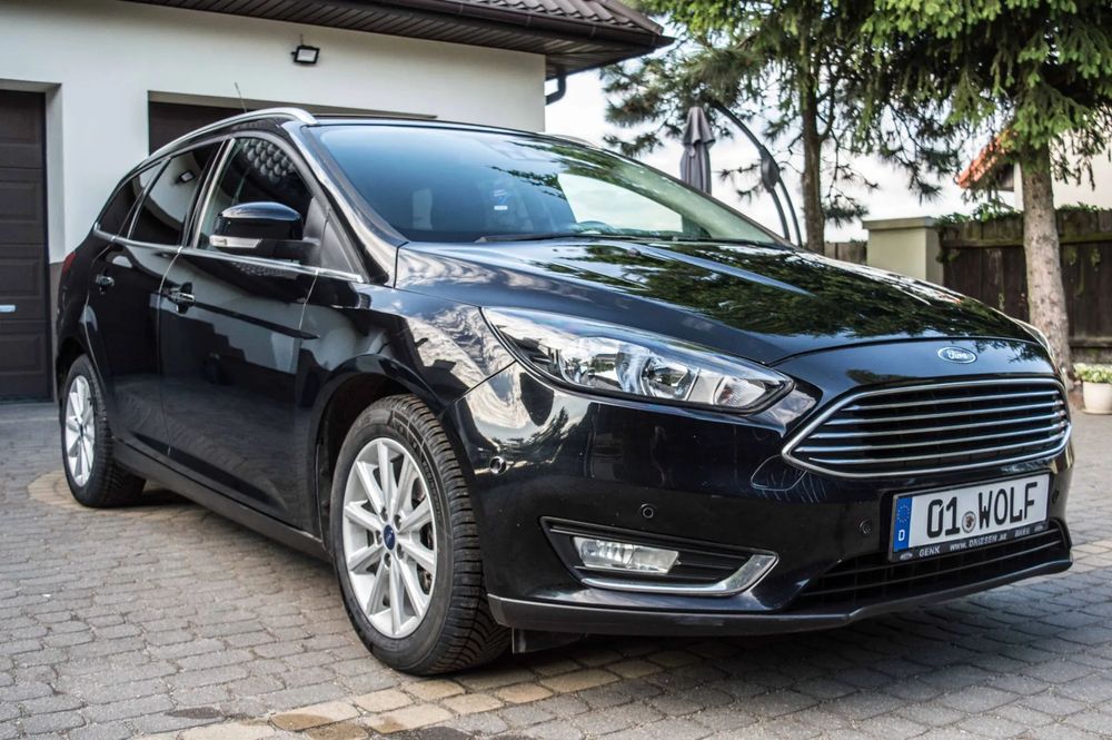 Ford Focus 1.6 diesel 115KM po pełnym serwisie rozrząd nowe opony