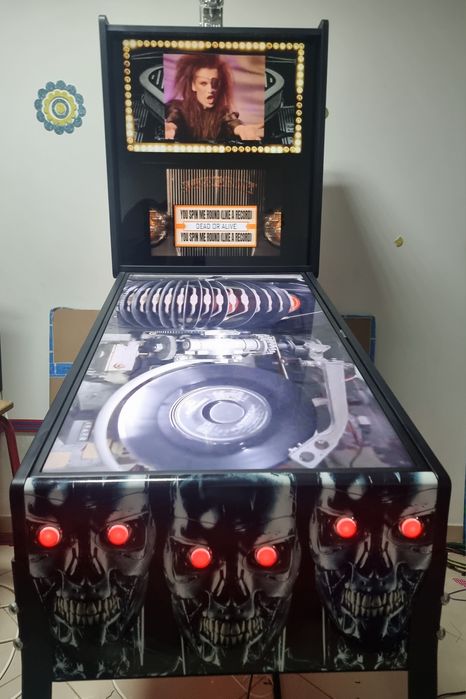 Máquina pinball flippers digital jukebox