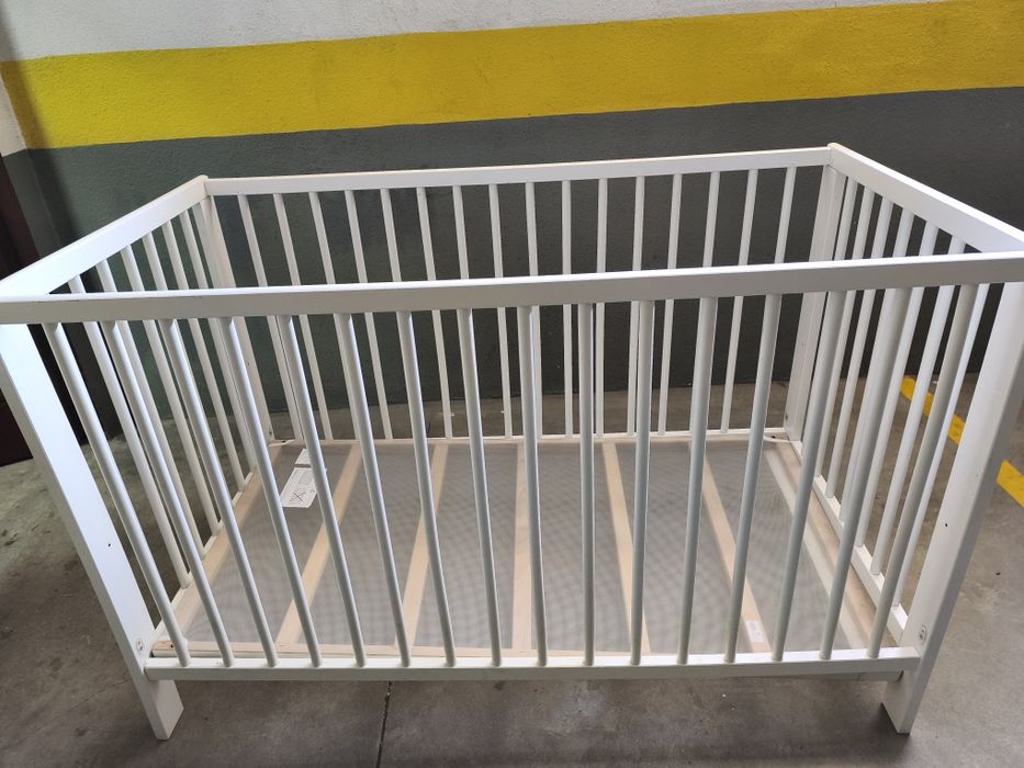 Cama  berço de bebê