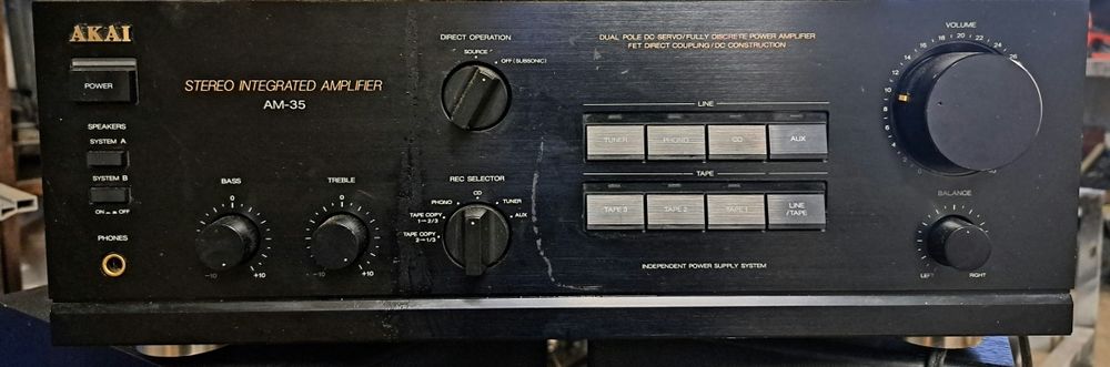 Wzmacniacz Akai.
