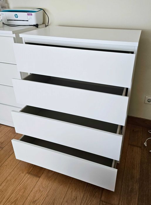 Cómoda Malm branca 4 gavetas