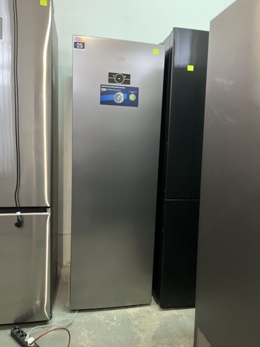 Морозильна камера Beko 185/60 SAW22