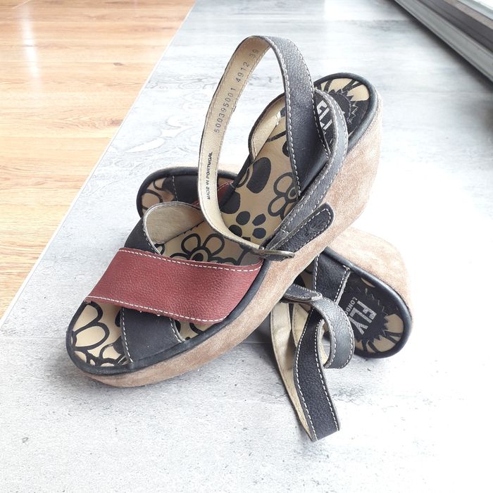 FLY LONDON 39 sandały buty damskie na koturnie skóra