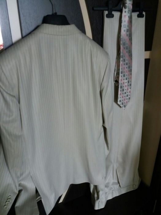 Классический костюм