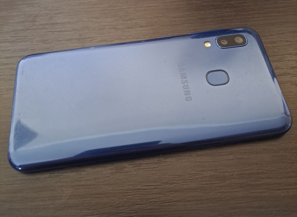 Zadbany Samsung A20e – Okazja!