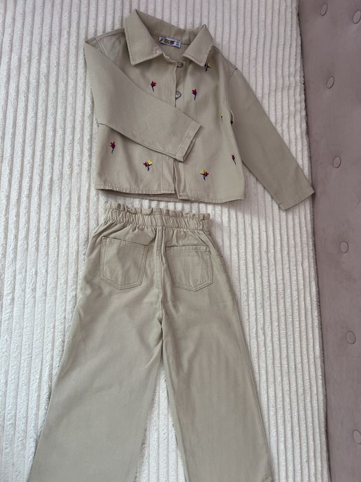Костюмчик котоновий для дівчинки