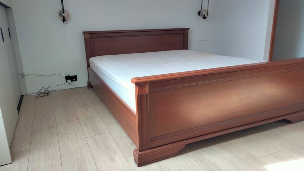 łózko z płyty plus 2 szafki nocne