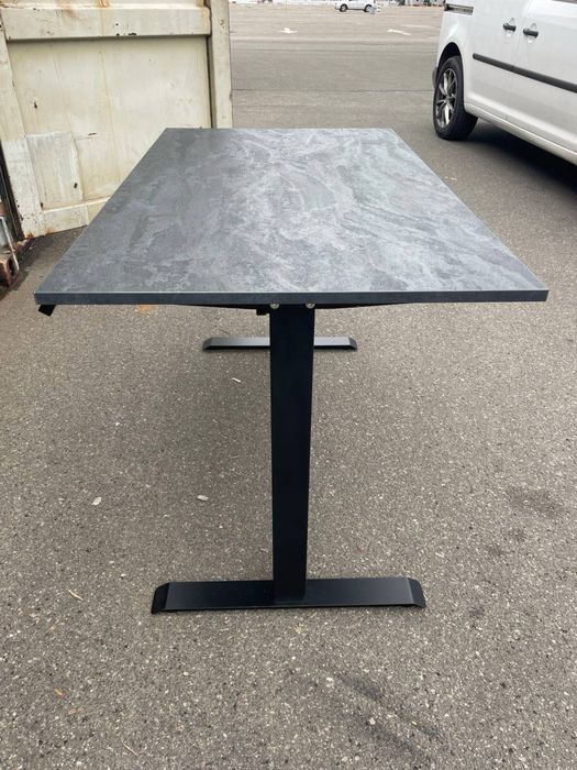 Регульований стіл ADAPWORK SmartDesk, Новий