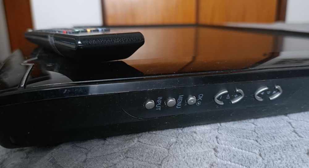 TV LG com comando, scart e DTA