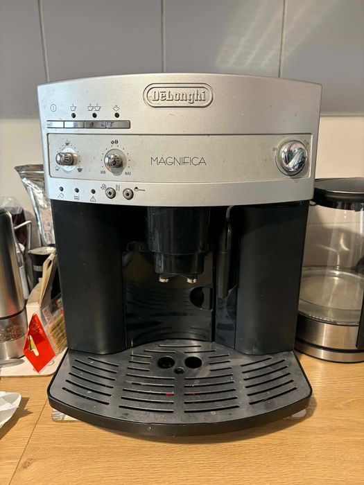 Ekspres delonghi esam magnifica