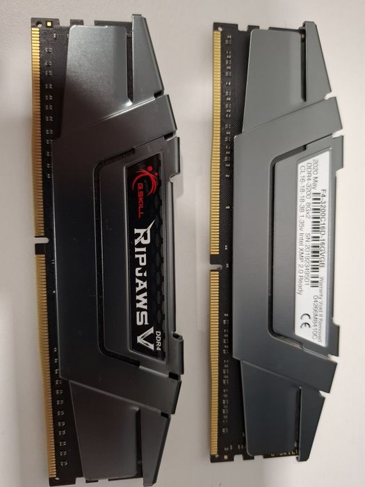 Kit RAM G.SKILL Ripjaws 16GB (2 x 8GB) DDR4 3200MHz F4-3200C16D-16GVKB