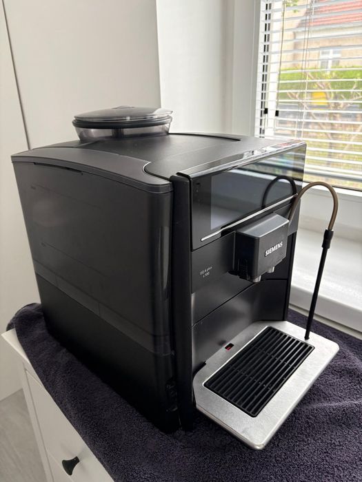 Siemens EQ.6 plus s100   W pełni sprawny Pyszna kawa