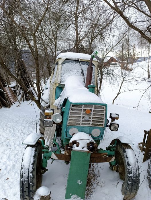Продам трактор ЮМЗ з причепом і дисками