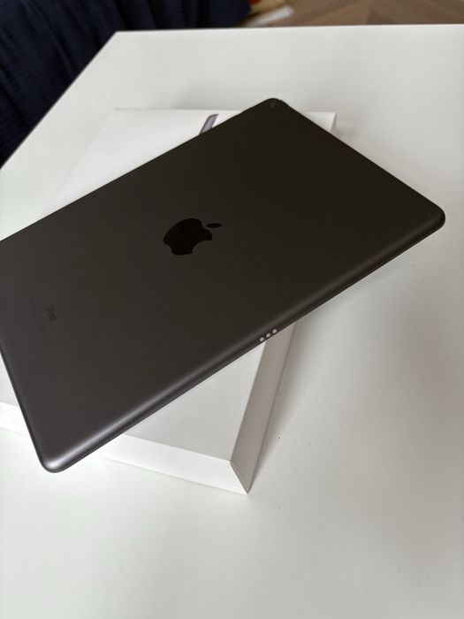 iPad 9 gen – 64 GB Wi-Fi – stan idealny