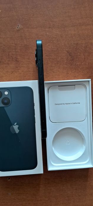 Продам iPhone 13