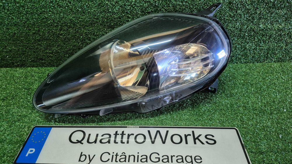 Otica Farol Esquerdo Fiat Grande Punto Punto Evo Abarth 199 2005 a 2012 Ref. 661-1147L-LDEM2 DEPO usada como nova