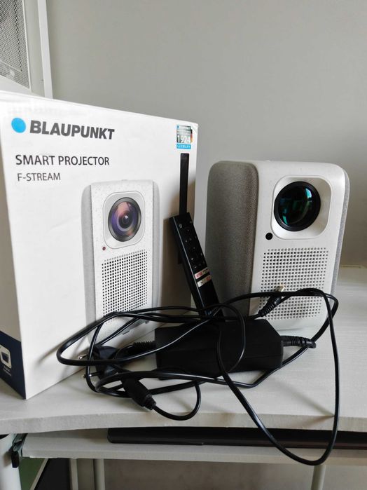 Projektor LED Blaupunkt F-Stream biały używany