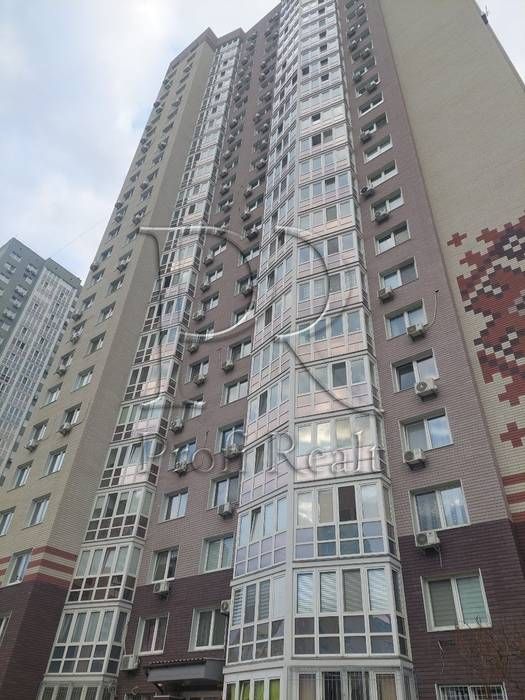 Продаж 2 кімн. квартири в ЖК Патріотика / Русової 5Б