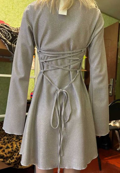 Сукня блискуча на шнурівці