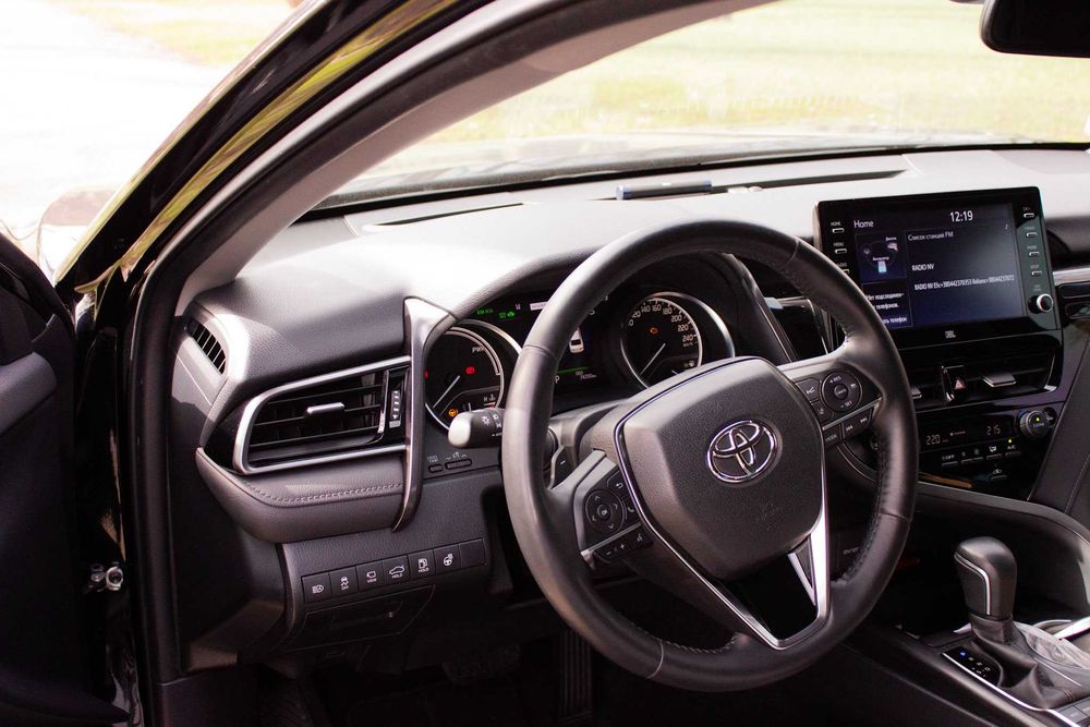 Прокат / Оренда Toyota Camry 70