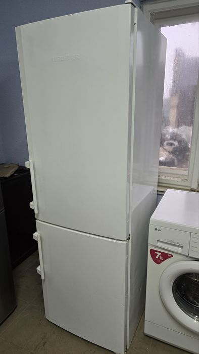 Холодильник Liebherr 182см
