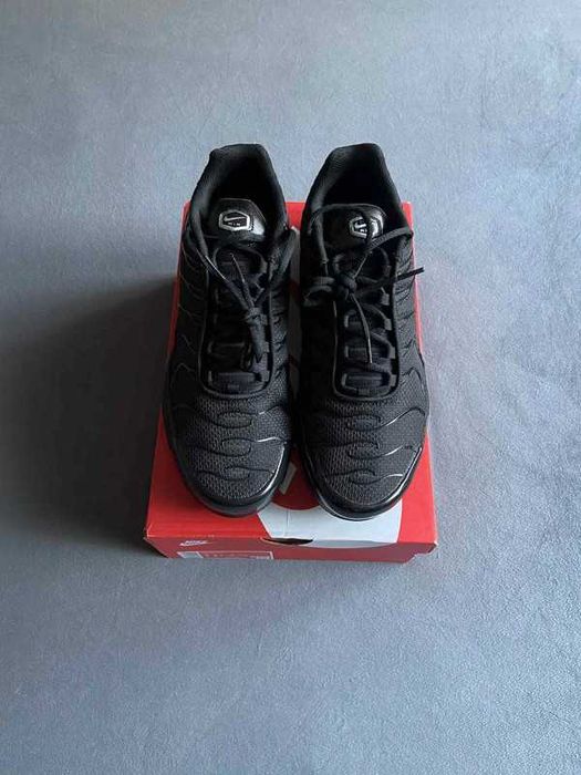 Air Max TN Plus Black  R.36