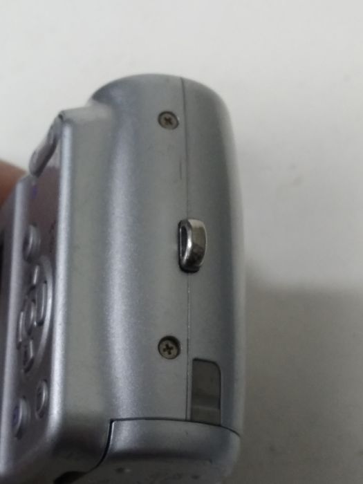 Фотоаппарат Nikon Coolpix L5  (Canon PowerShot