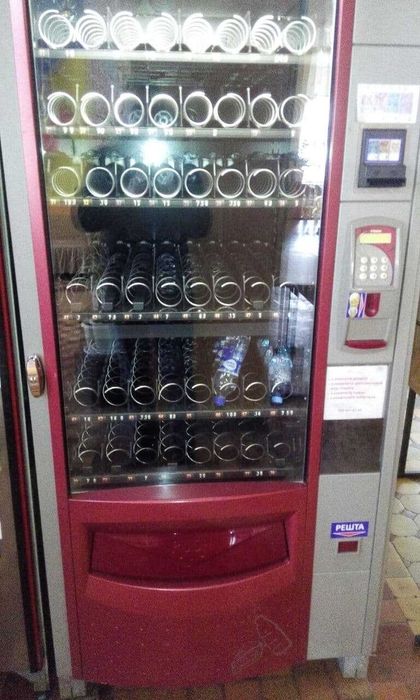 Распродажа .Кофейные автоматы и снековый вендинг МК-01\02 и Saeco