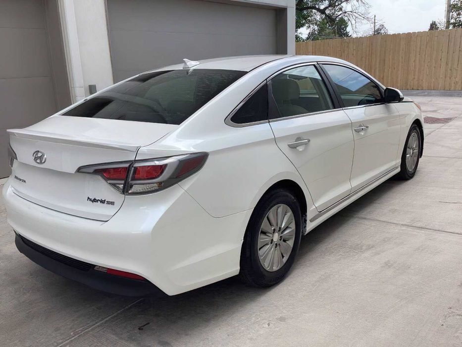 Hyundai Sonata SE      2017