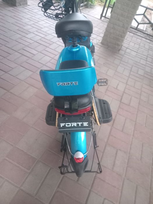 Єлектроскутер  Forte