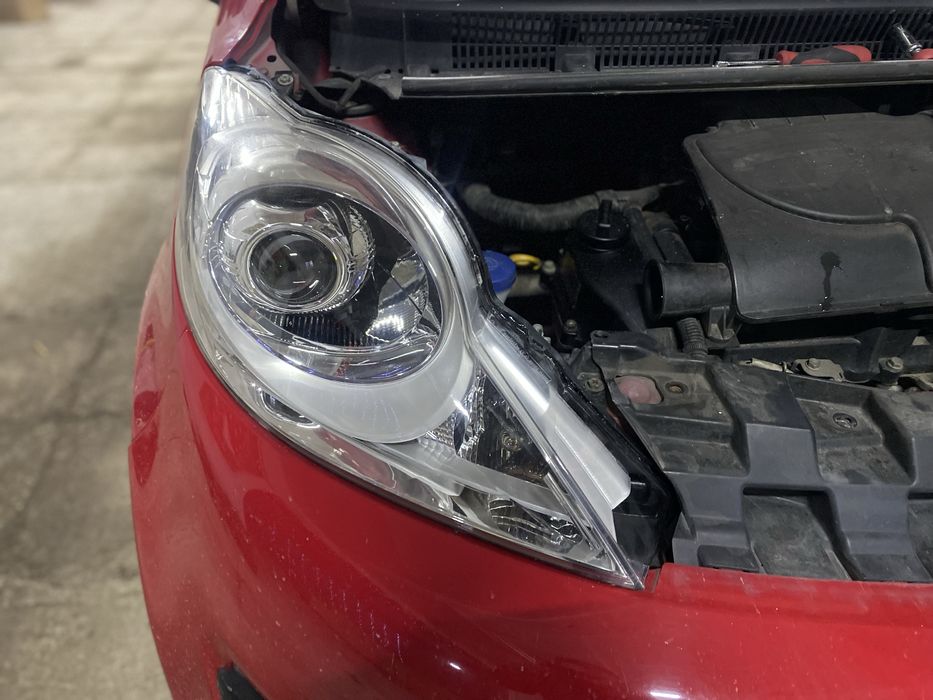 Ремонт фар, встановленн лінз