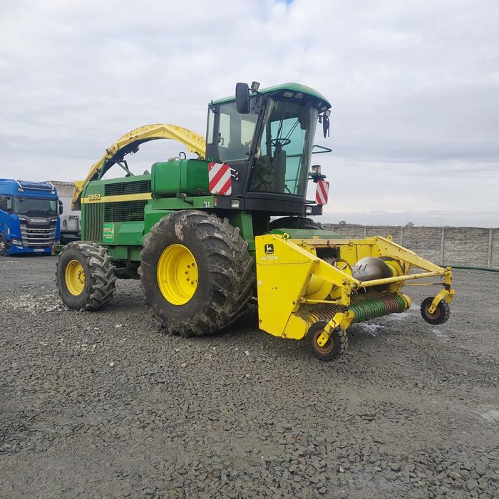 John Deere 6850 z pickup  do trawy