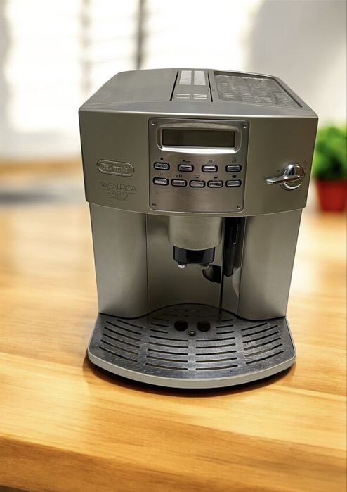 Кавомашина DeLonghi Magnifica Rapid Cappuccino | Автомат | Зерно