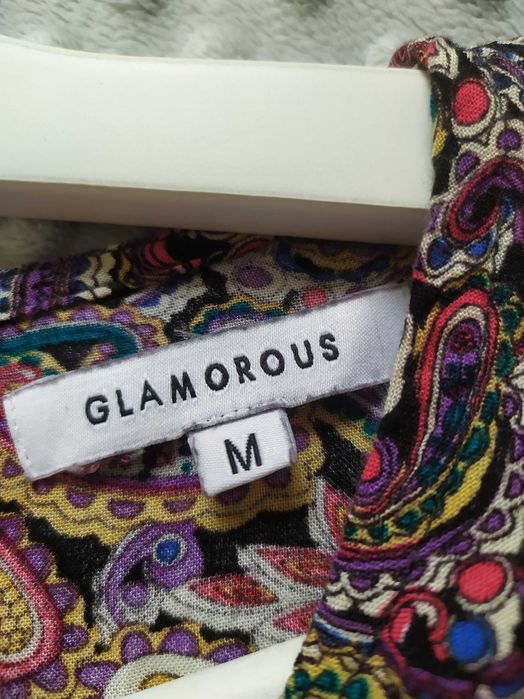Sukienka damska zwiewna Glamorous M kolorowa