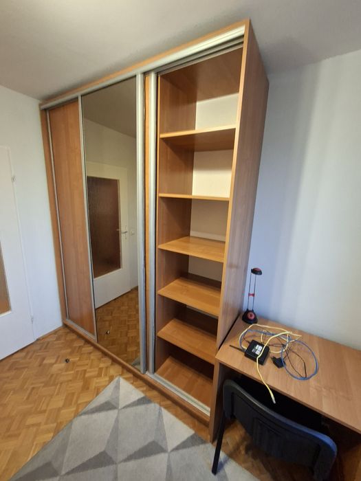 Szafa przesuwna wolnostojąca