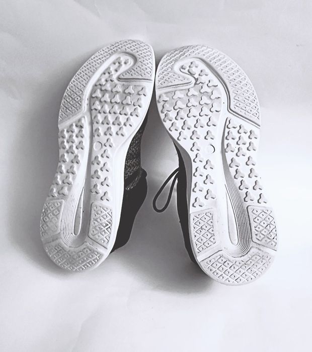 Чоловічі кросівки Crivit