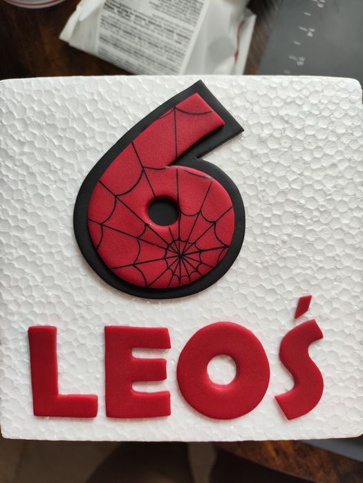 Zestaw dekoracji z masy cukrowej Spiderman