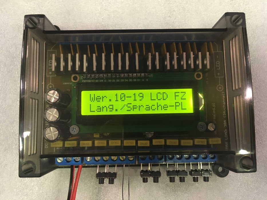 Sterownik schodowy LED 10-19k LCD FZ (FOTO)+ czujki Sharp + maskownice