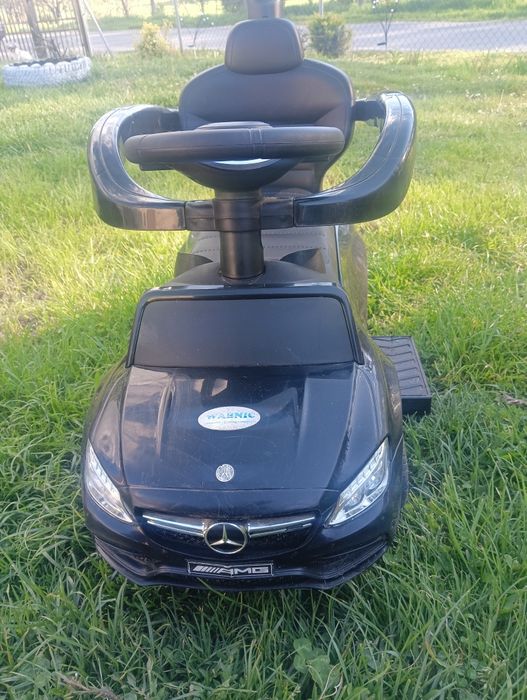 Sprzedam jeździk Mercedes