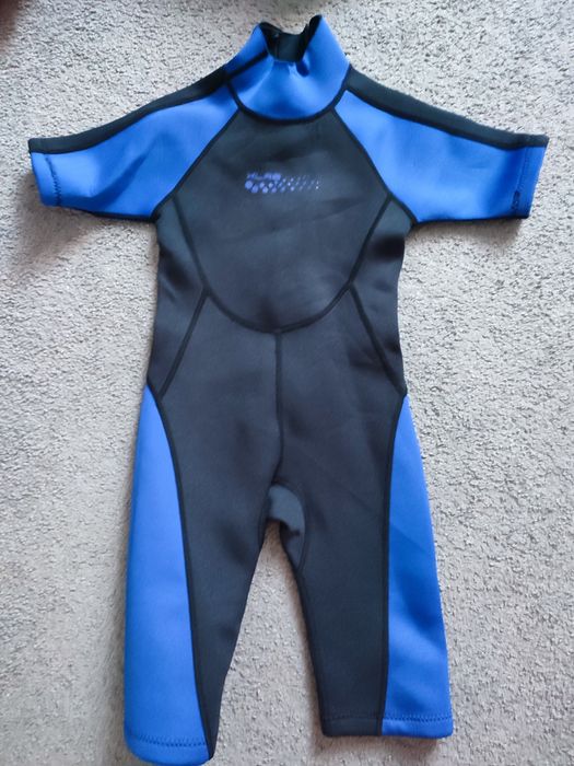 pianka neoprenowa do pływania i nurkowania czarno niebieski rozmiar116