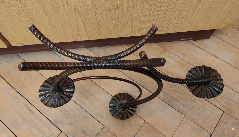 Świecznik kandelabr metalowy kuty trójramienny