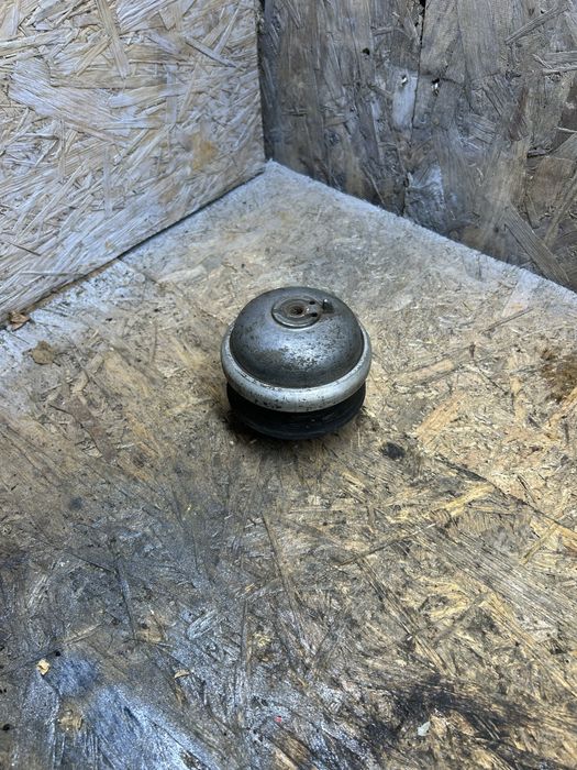 Подушка двигуна Mercedes Мерседес 124