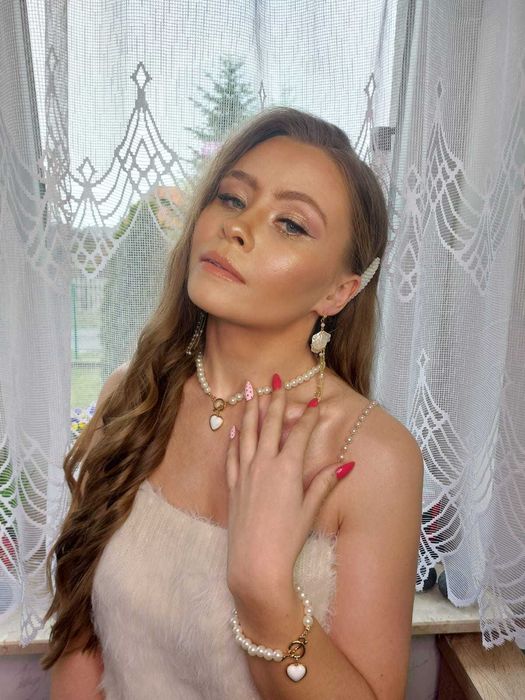 Makijaż plus włosy na każdą okazję