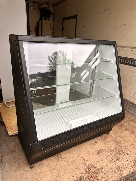 Холодильная витрина Умка Барный холодильник Ретро Витрина для десертов