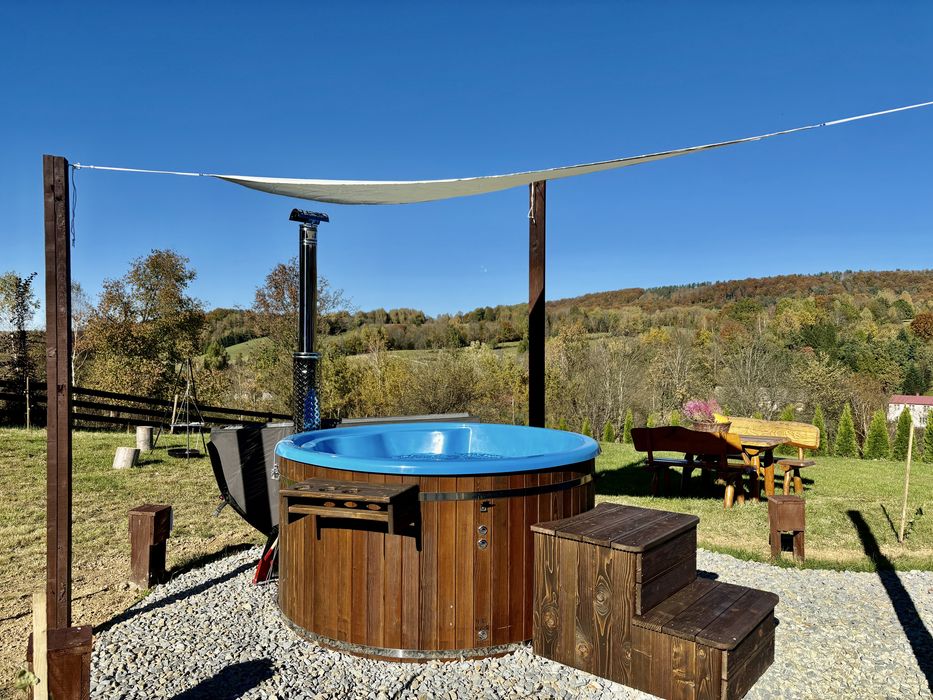 Saunowisko oferuje chaty z wlasnymi sanami, jacuzzi na wyłączność